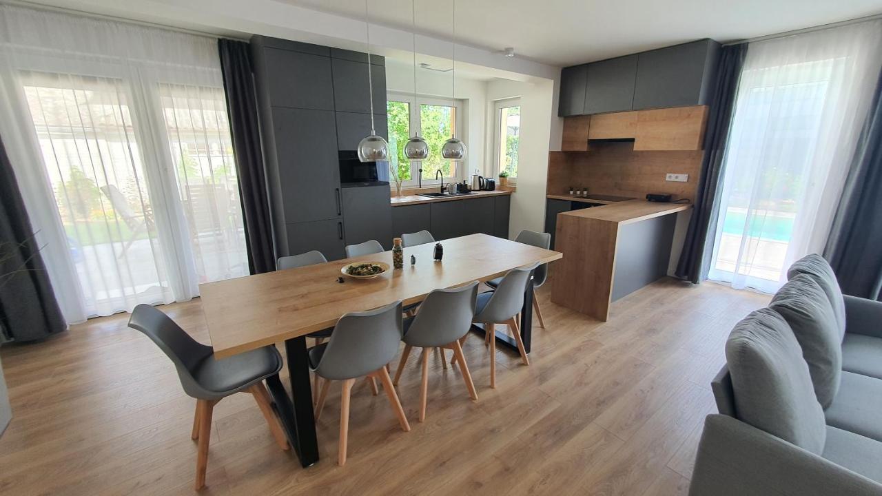 Velence Lakeside Pool House Экстерьер фото