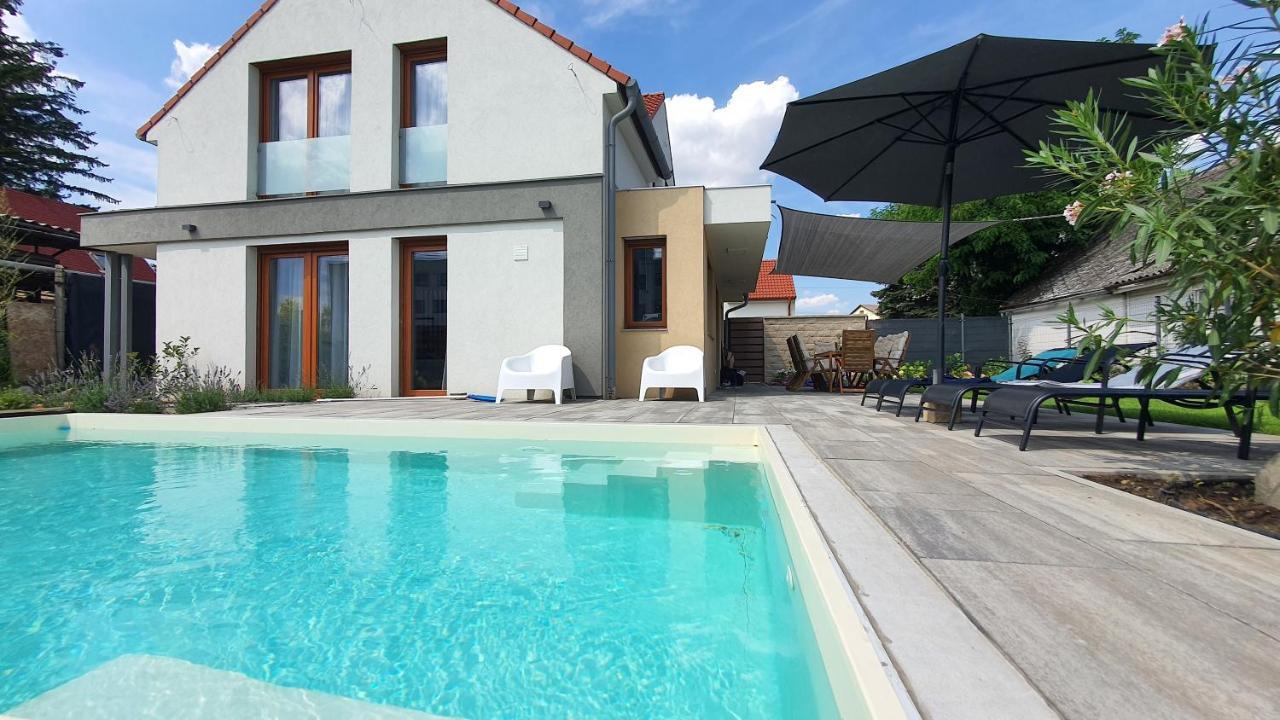 Velence Lakeside Pool House Экстерьер фото